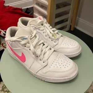 Jordan 1 Low Multi Color Swoosh sz 8 Mens